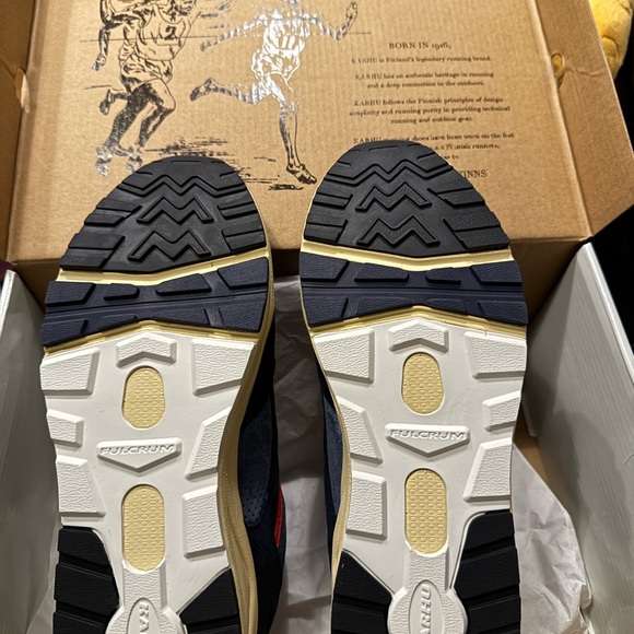 Stylish Navy and Red Men's Sneakers - Picture 2 of 4